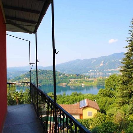 Domus Cusiana Complesso Vista Lago E Piscina Miasino Exterior photo